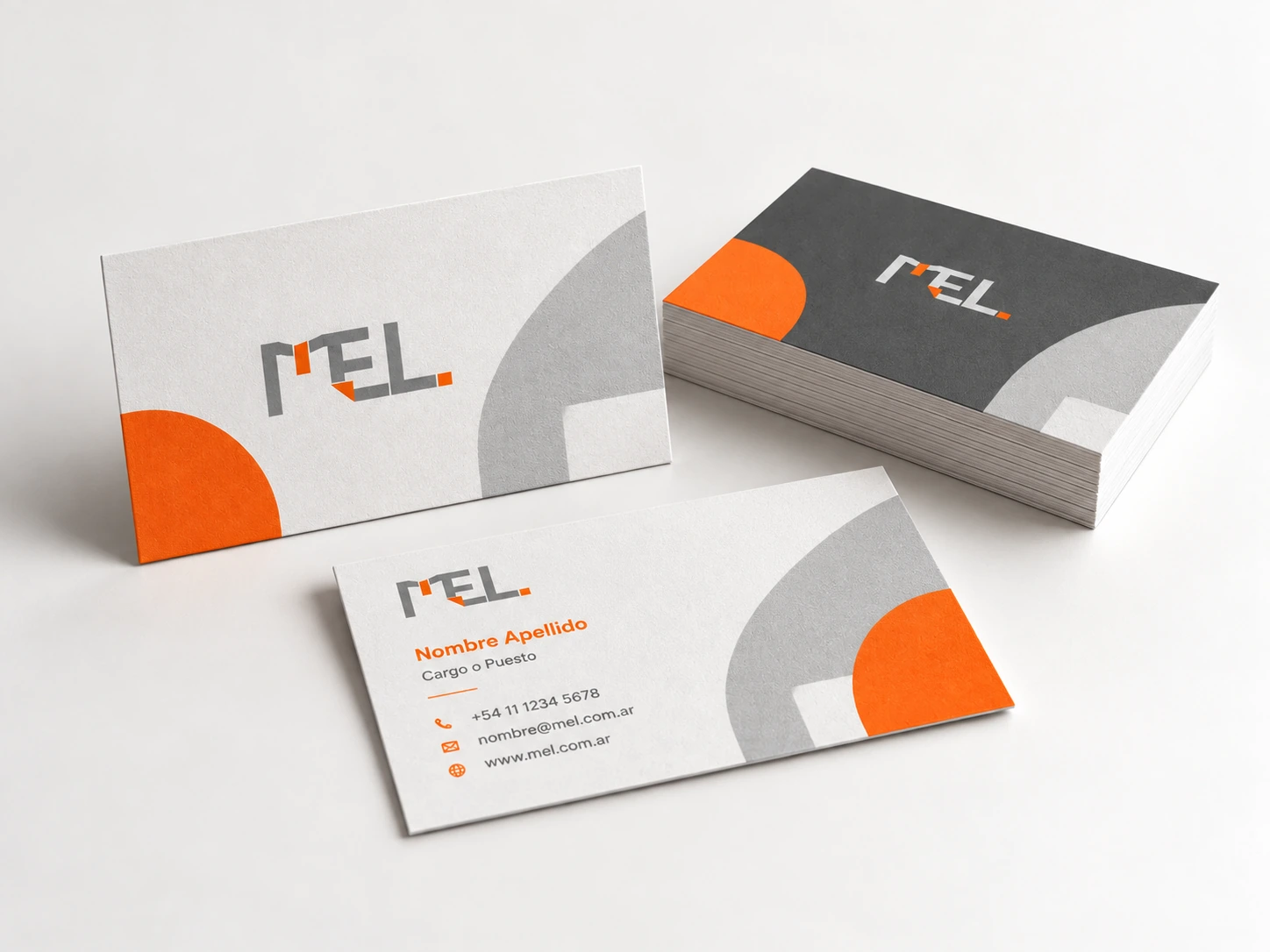 Ejemplo ilustrativo de tarjetas empresariales